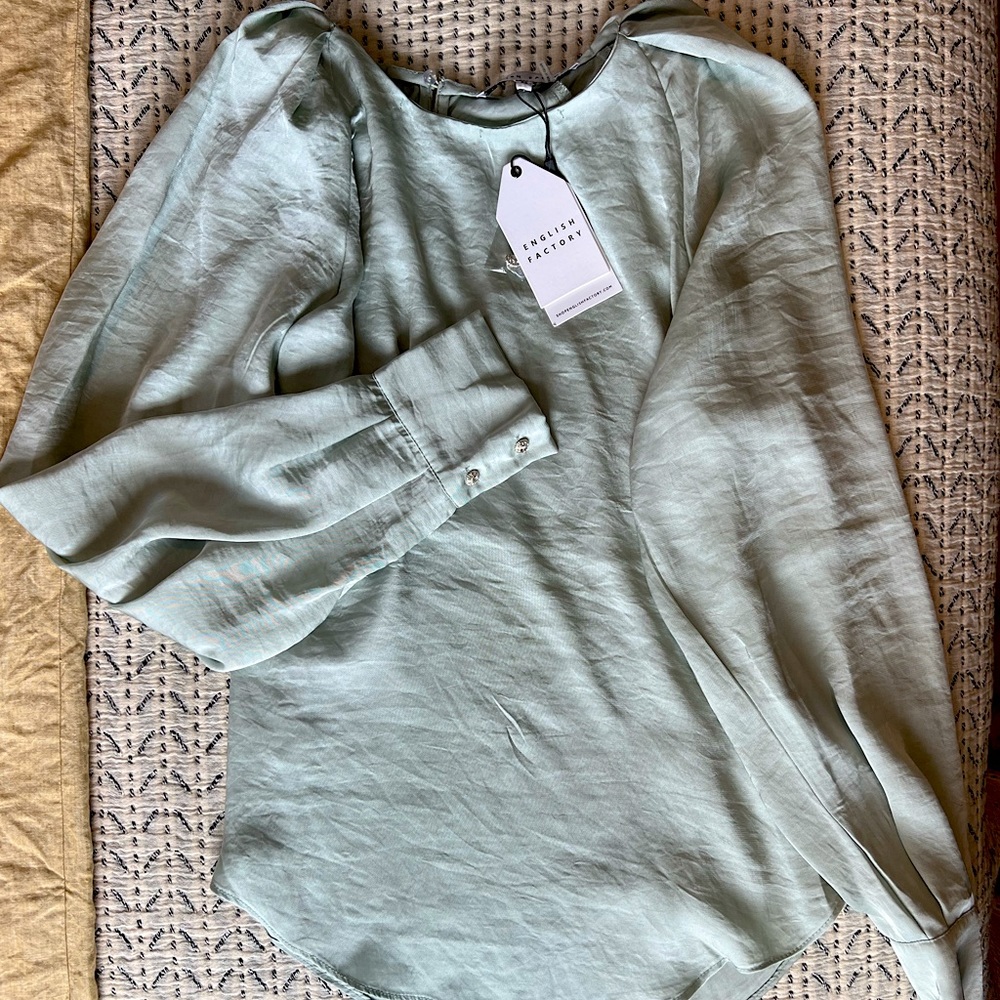 English factory blouse. Size XS. Brand new.